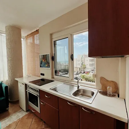 Lovely Golem, Durres Apartment *