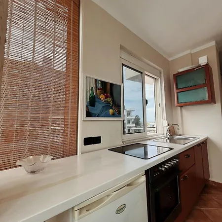 Lovely Golem, Durres Apartment *